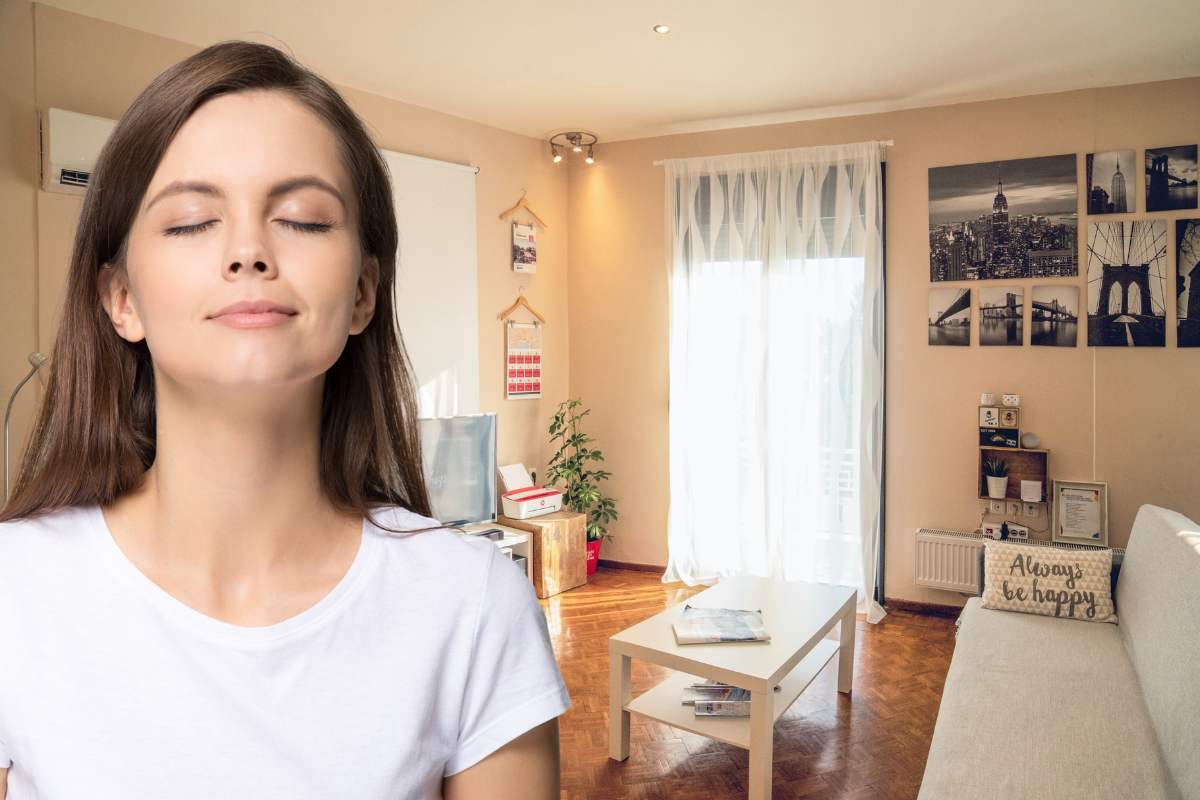 casa e donna sente odore