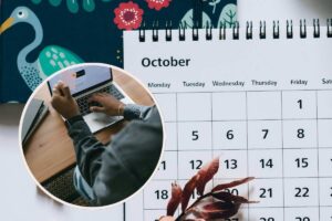 Un calendario del mese di ottobre e, in evidenza, un uomo che usa una carta di credito per un pagamento online