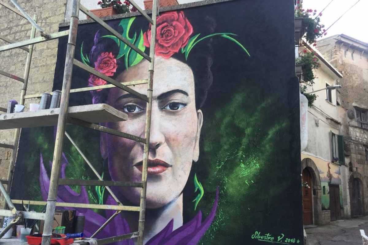 Murales Frida Kahlo, Borgo Valogno, Caserta 
