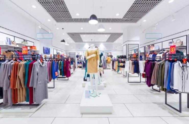 Grande negozio di abbigliamento