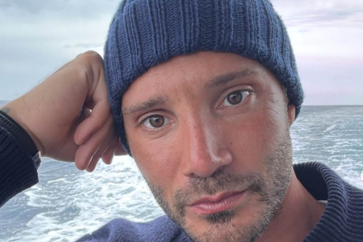 selfie stefano de martino al mare