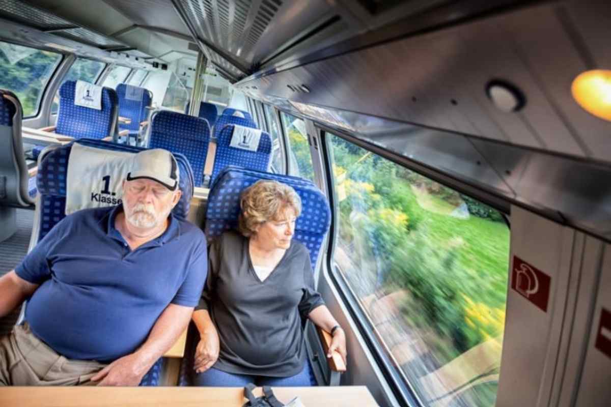 over 60 viaggiano in treno